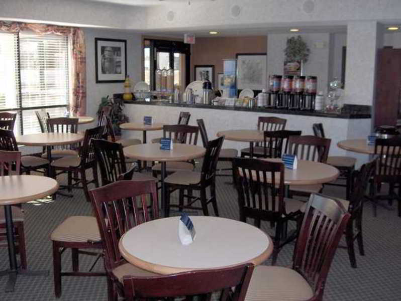 Hotel Baymont By Wyndham Thornton Restaurante foto